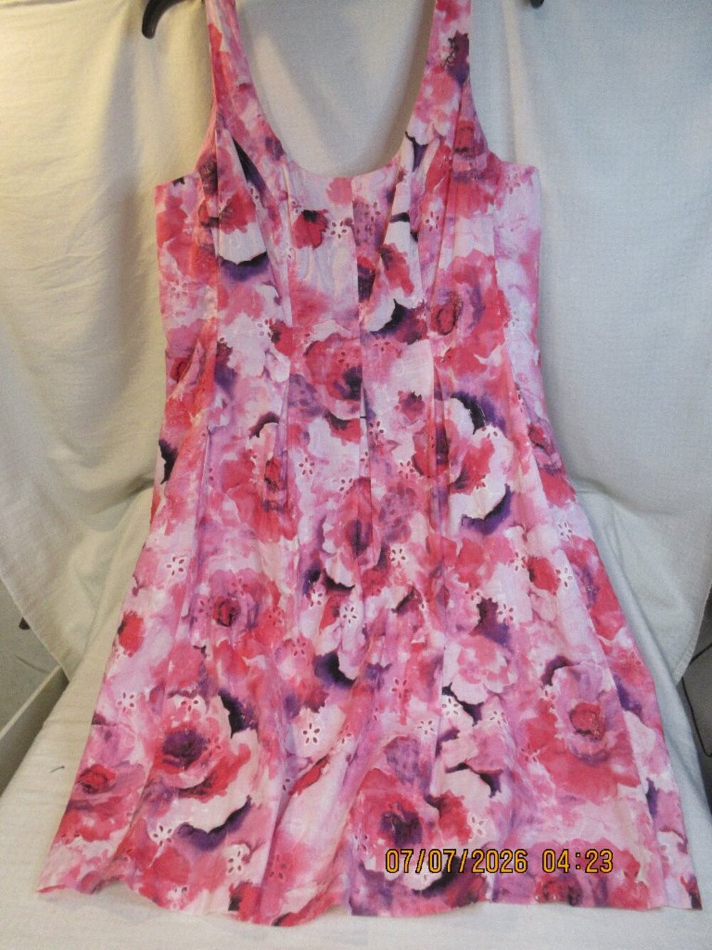PAPPAGALLO~WOW~ FLORAL EYELET LINED FIT & FLARE, SCOOP NECK, SLEEVELESS~SZ 12